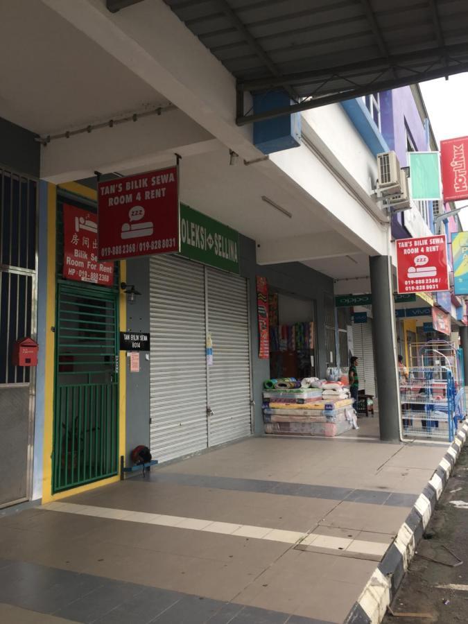 Tan’s Sibu jaya homestay Rumah Ganggu Bagian luar foto